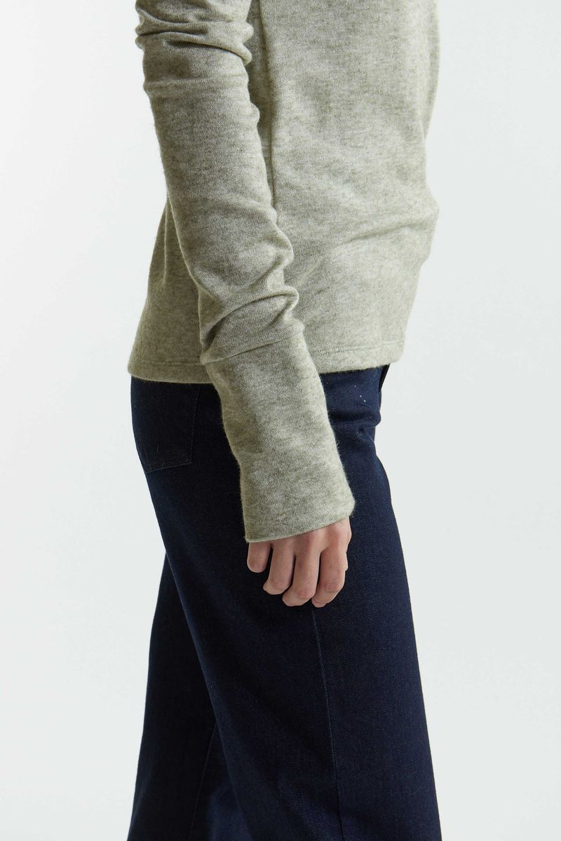 REMERA-CORNEJO