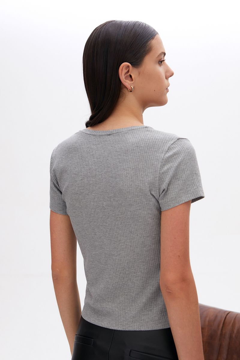 REMERA-V-RUGBY