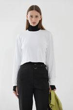 REMERA-GAMUZA-CROP-ABC