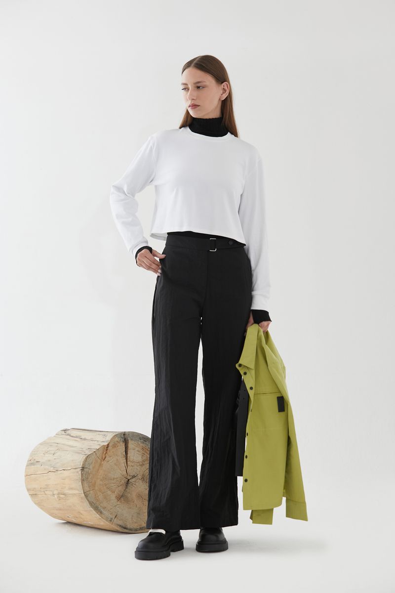 REMERA-GAMUZA-CROP-ABC