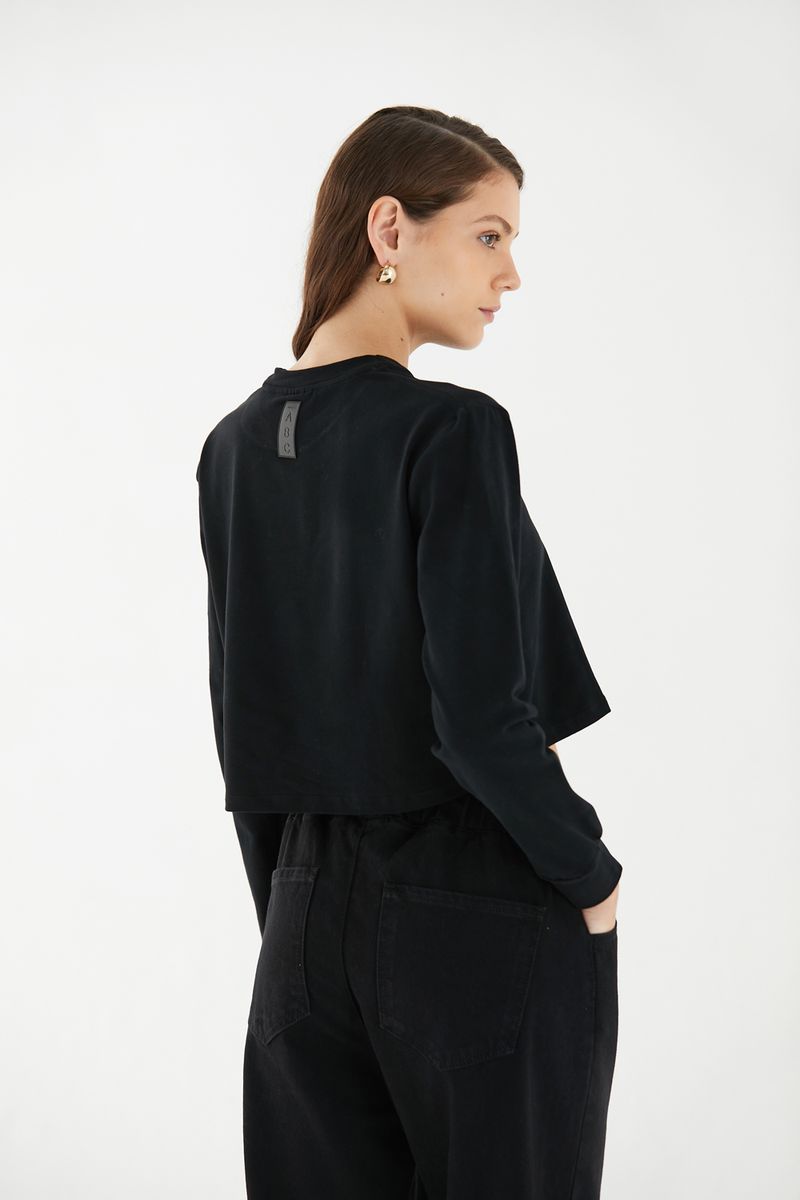 REMERA-GAMUZA-CROP-ABC
