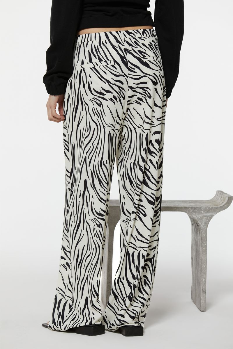 PANTALON-TIERRA