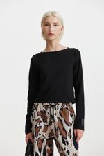REMERA-CROP-RISS-ABC