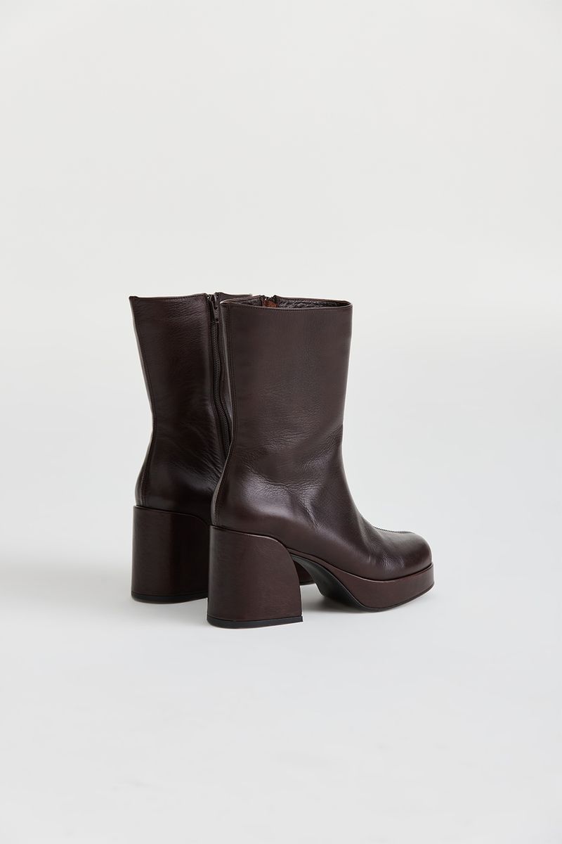 BOTA-ANTARTIDA