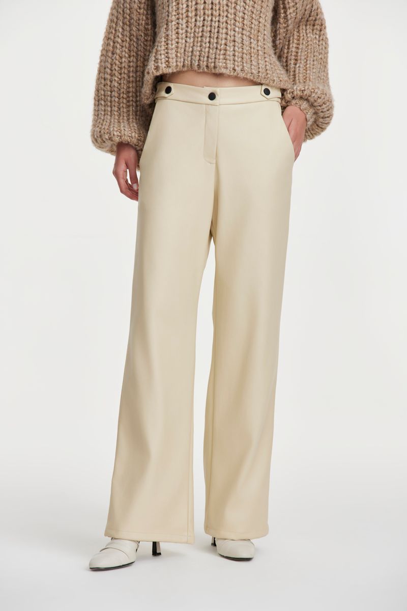 PANTALON-NUCLEO