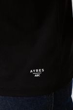 REMERA-ORILLA-V-ABC