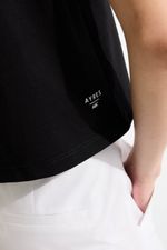 REMERA-CROP-ORILLA